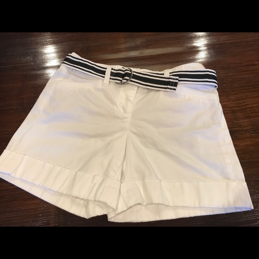 WHBM white shorts with belt, Sz 0